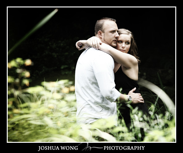 John P. Humes Japanese Stroll Garden Engagement Pictures. Engagement photos by award-winning NYC photographer Josh Wong Photography