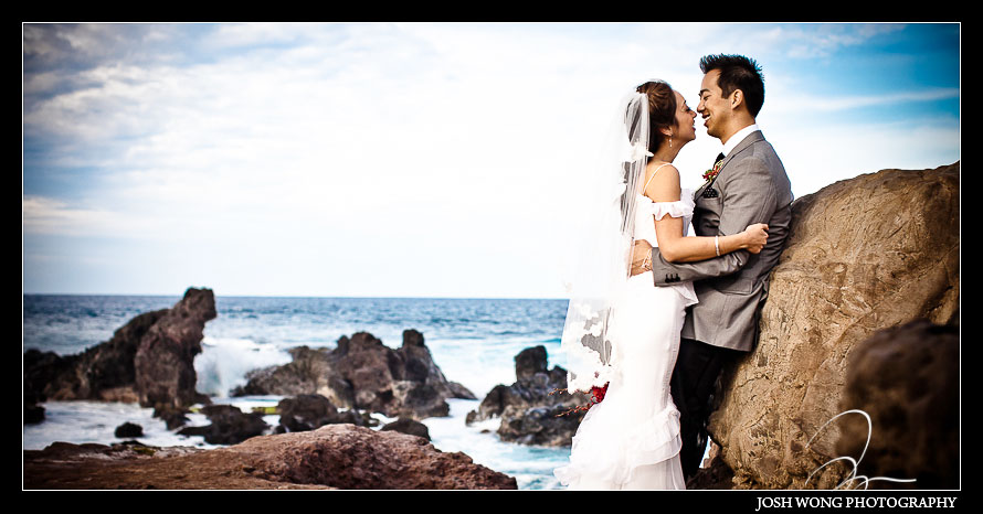 Ho'okipa Beach Park Destination Wedding, Maui Hawaii - Wedding Pictures by Destination Wedding Photographer Josh Wong Photography