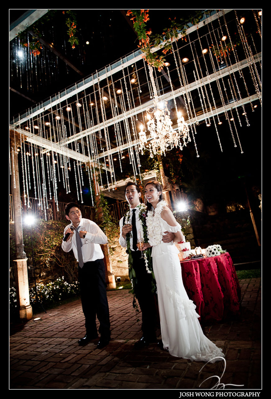 The best man speech at Haiku Mill under the stars of Maui Hawaii