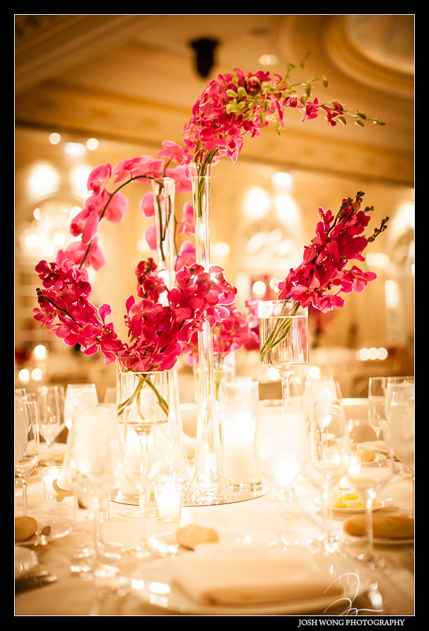 Gorgeous table wedding florals and centerpieces. 