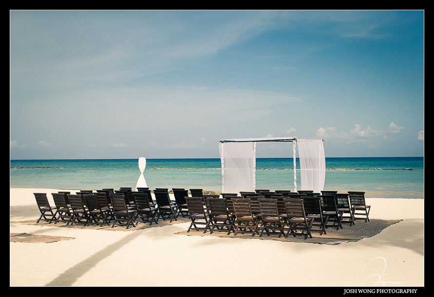 Destination Wedding at Grand Velas Resort in Playa Del Carmen, Mexico. Wedding Pictures and photos by top destination wedding photographer Josh Wong Photography