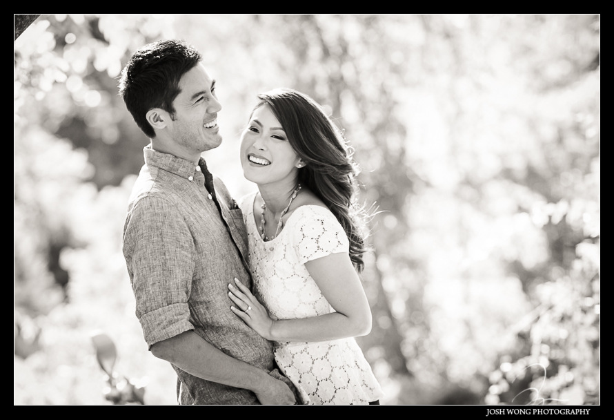 Engagement pictures at Sonoma Botanical Garden
