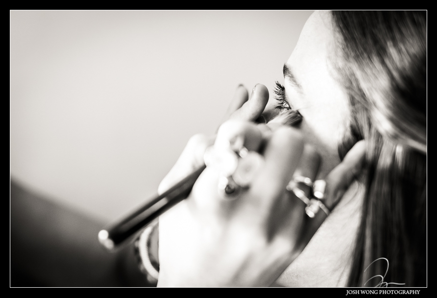 wedding photo of the bride getting ready. Glen Island Harbor Club Wedding New York. Pictures by NYC Wedding Photographer Josh Wong Photography