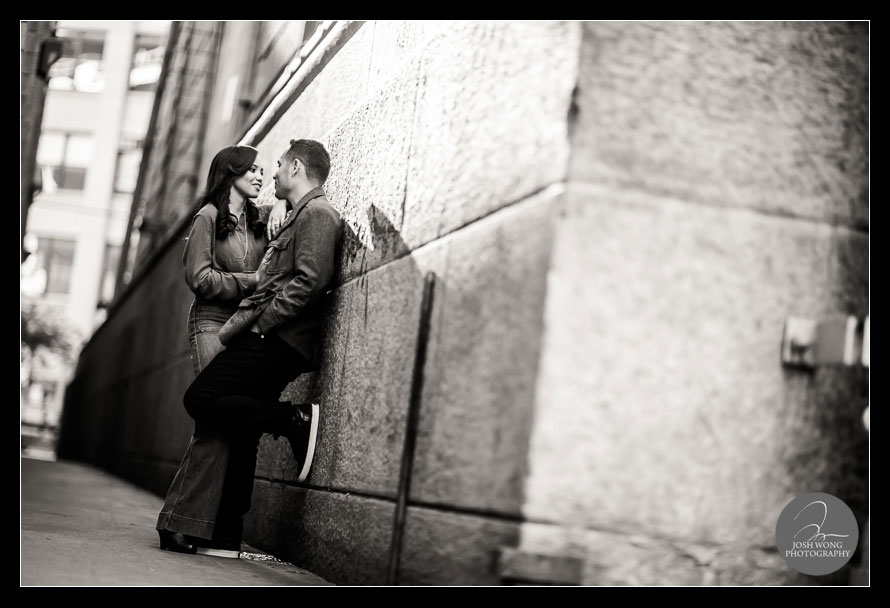 Brooklyn Bridge Park engagement pictures by Josh Wong Photography