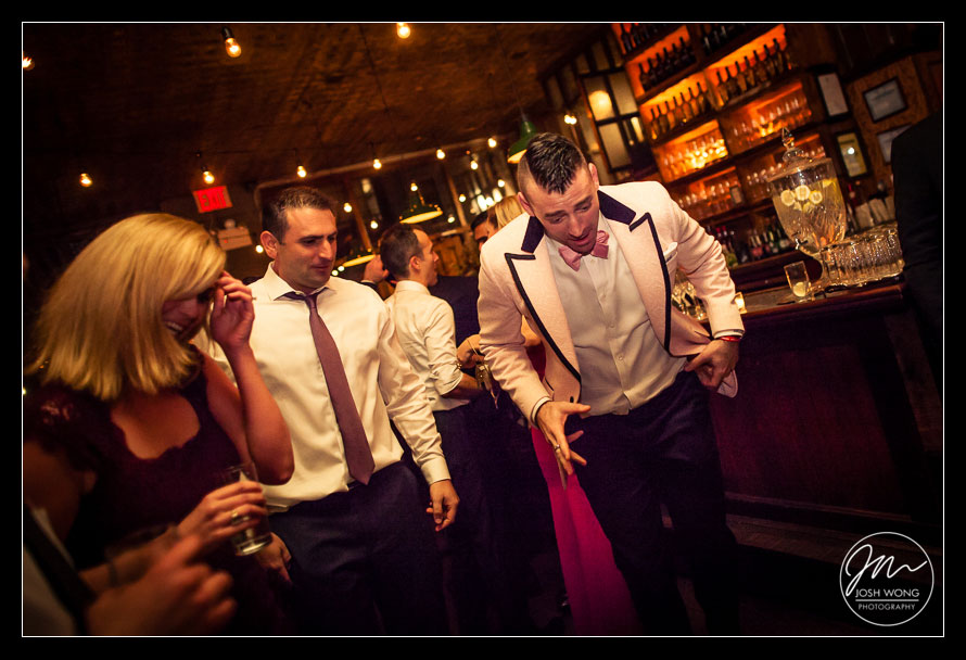 A Brooklyn Winery Wedding. Pictures by Brooklyn Wedding Photographer Josh Wong Photography