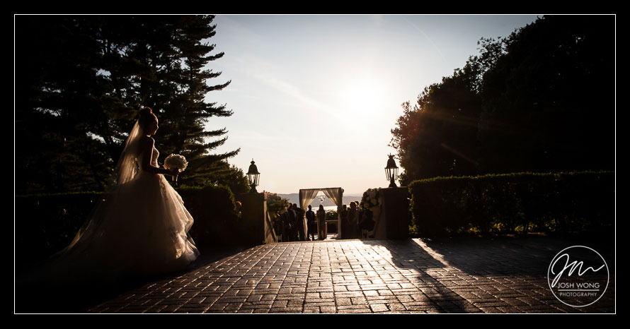 A sunset filled wedding ceremony at Tappan Hill Mansion, Tarrytown NY. Wedding pictures by Top New York Wedding Photographer Josh Wong Photography