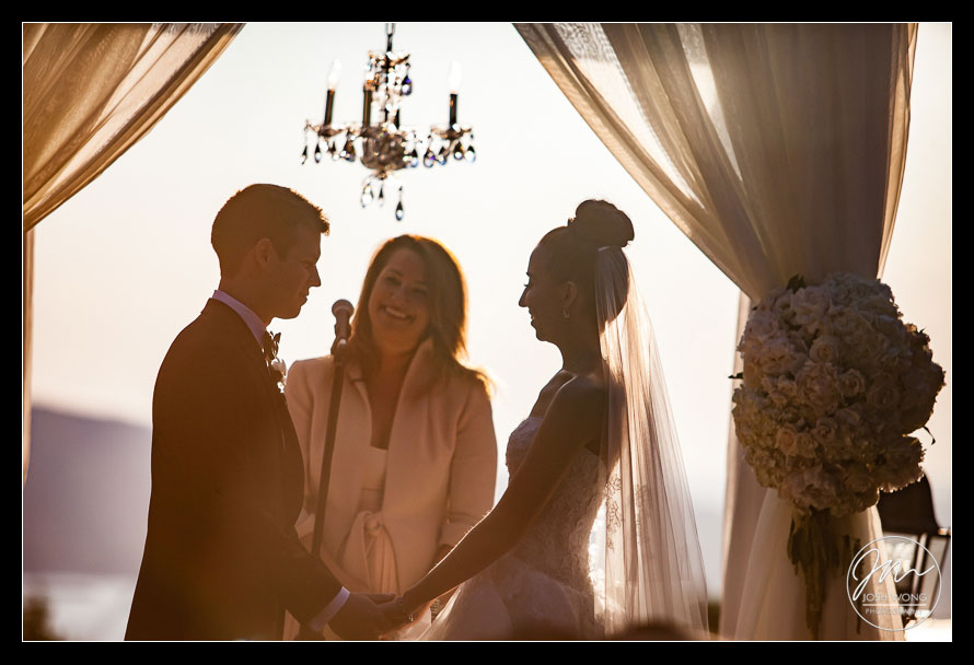 A sunset filled wedding ceremony at Tappan Hill Mansion, Tarrytown NY. Wedding pictures by Top New York Wedding Photographer Josh Wong Photography