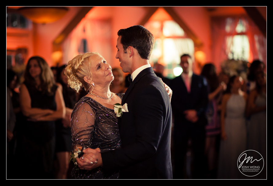 The Mother/Son Dance
Wedding Reception Venue: The Heritage Club at Bethpage - NY Wedding Photography