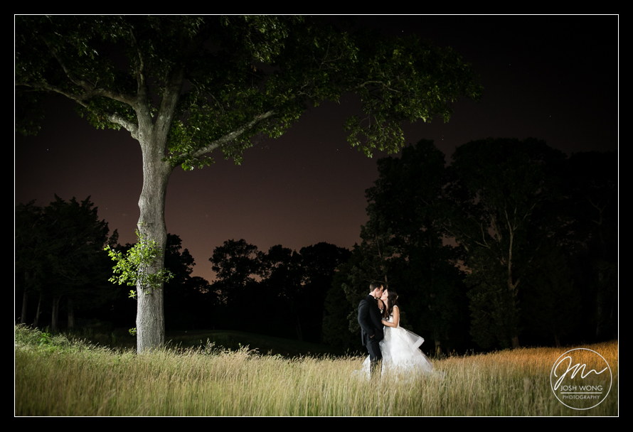 The last shot of the evening with the bride and groom at The Heritage Club at Bethpage. Wedding picture by top New York Wedding Photographer Josh Wong Photography