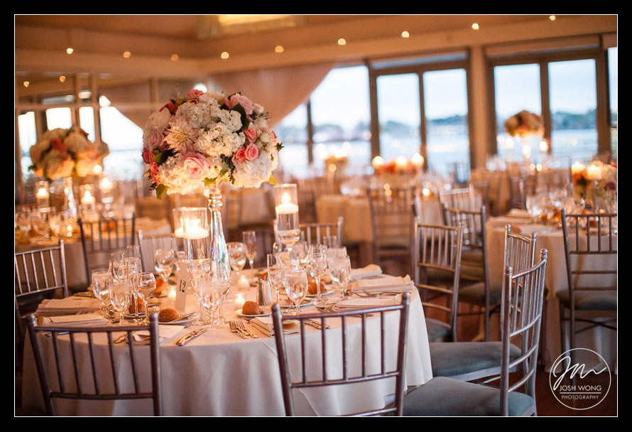 The View at The Battery wedding with beautiful table floral arrangements.