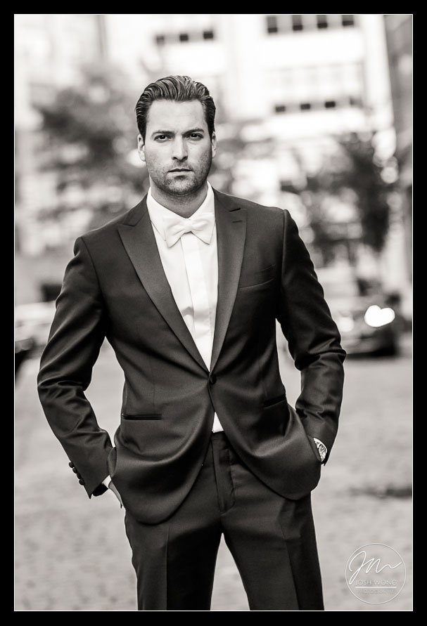First look reveal wedding pictures on the streets of Tribeca