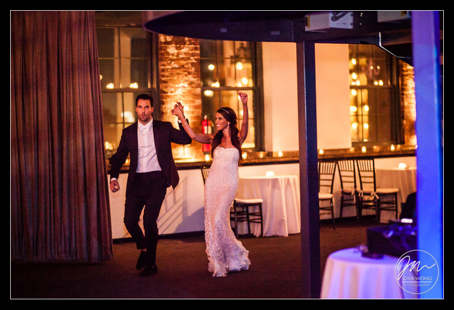 Tribeca Rooftop Wedding in New York City, wedding pictures by Josh Wong Photography