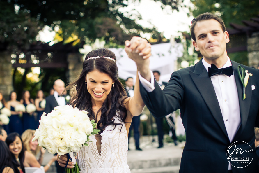 A Le Chateau Wedding in South Salem New York featuring images by one of the best NYC wedding photographers Josh Wong Photography