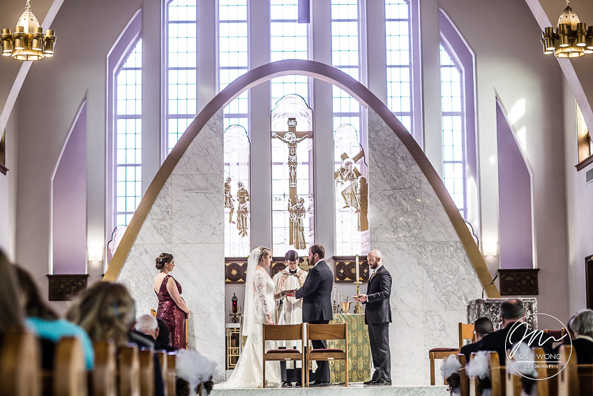 Wedding at Notre Dame R.C Church | Great Neck, New York . Wedding pictures by Josh Wong Photography
