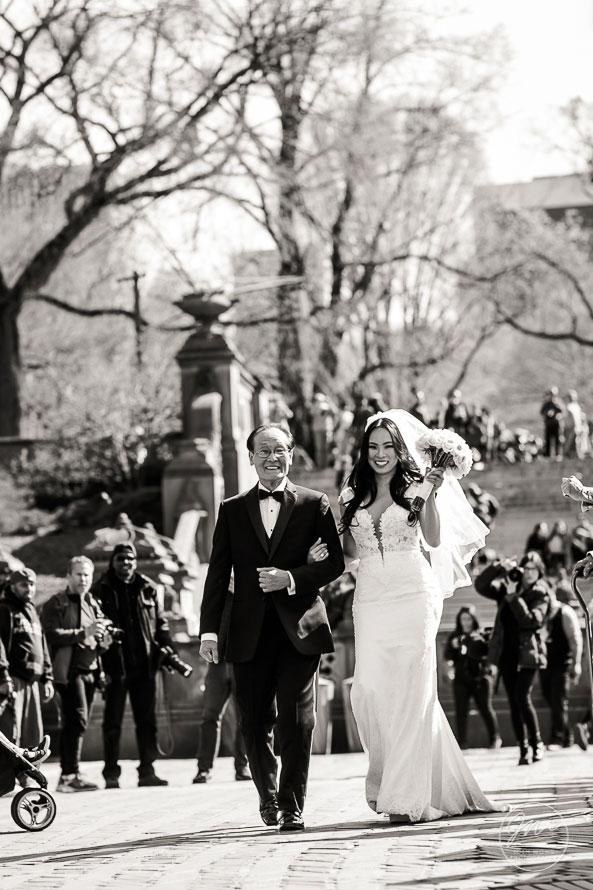 Central Park Bethesda Fountain Wedding NYC Wedding - Pictures by Top New York Wedding Photographer Josh Wong Photography