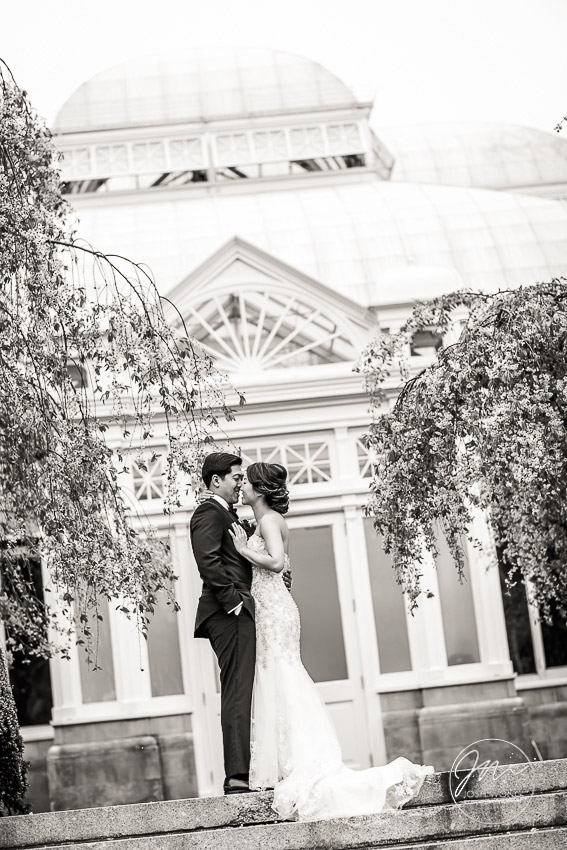 The groom gets a glimpse of the bride for the first time. New York Botanical Garden Wedding Pictures by NYC Wedding Photographer Josh Wong Photography