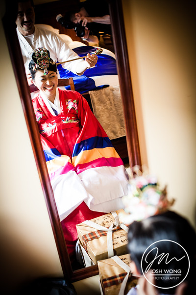 Pae Baek traditional wedding ceremony attire. Wedding pictures by NYC Wedding photographer Josh Wong Photography