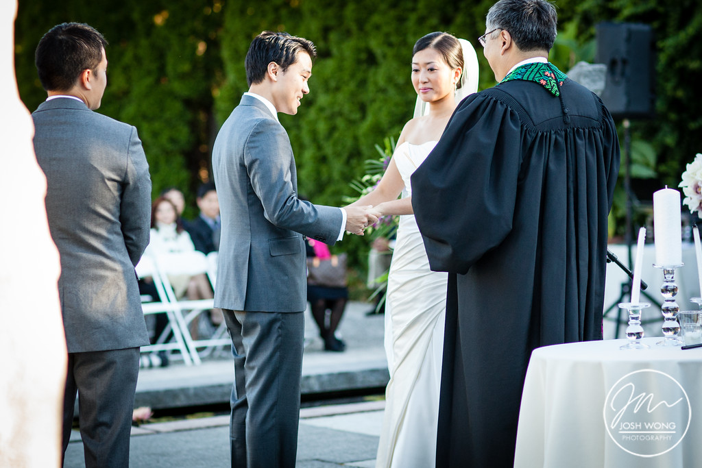 Grounds for Sculpture Museum New Jersey Wedding. Wedding pictures by New Jersey Wedding Photographers Josh Wong Photography