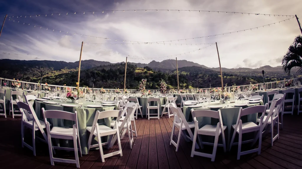 the reception area overlooking the rolling hills of Hawaii